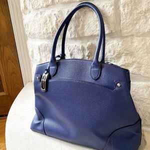 London Fog Royal Blue Faux Leather Double Handle Shoulder Bag Lined‎